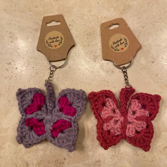 Lot of 10 3D Crochet butterfly Keychains ornament - Picture 6 of 7